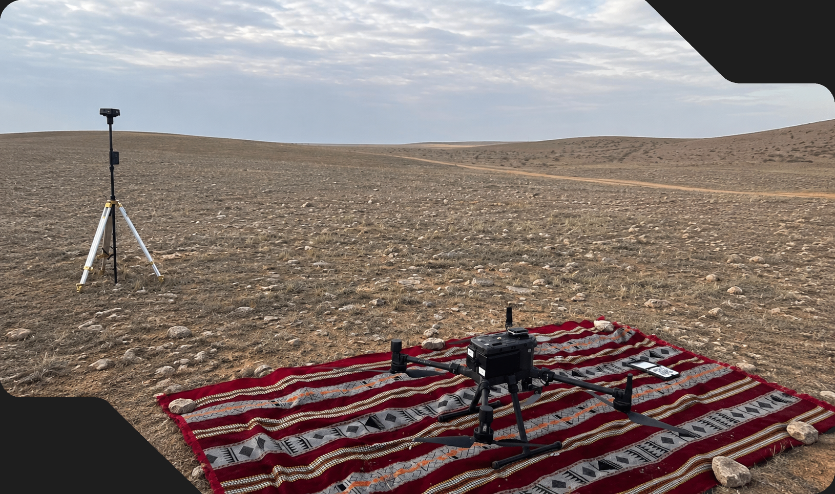 تصوير جوي لمشروع إنشائي قيد التنفيذ